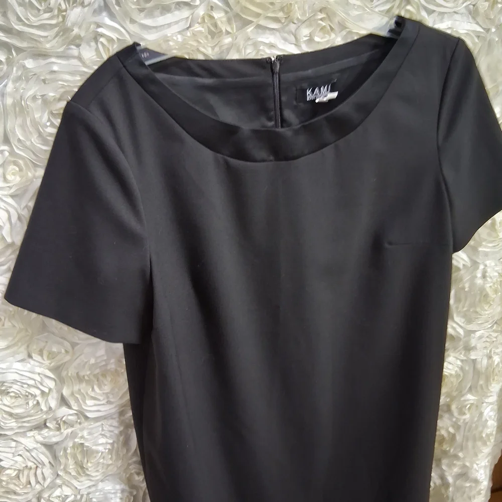 Elegant Black Midi Dress by - Picture 2 of 6